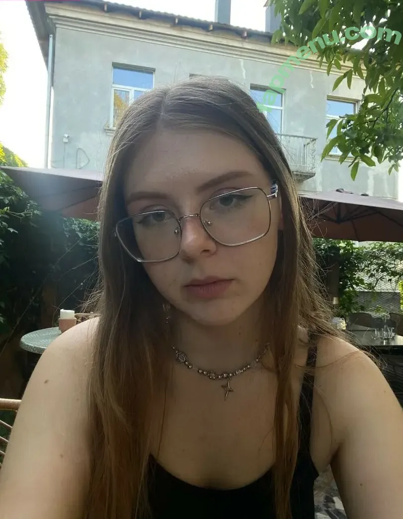 aliceschulz nude photo #0083 (kleinealicee / schulz.aliceee)