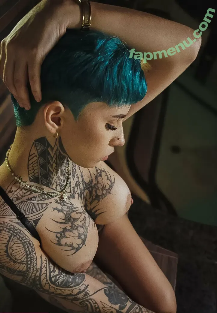 aliceshazaham nude photo #0010 (aliceshazaham)