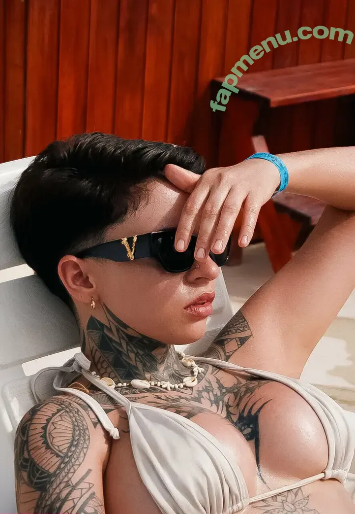 aliceshazaham nude photo #0027 (aliceshazaham)