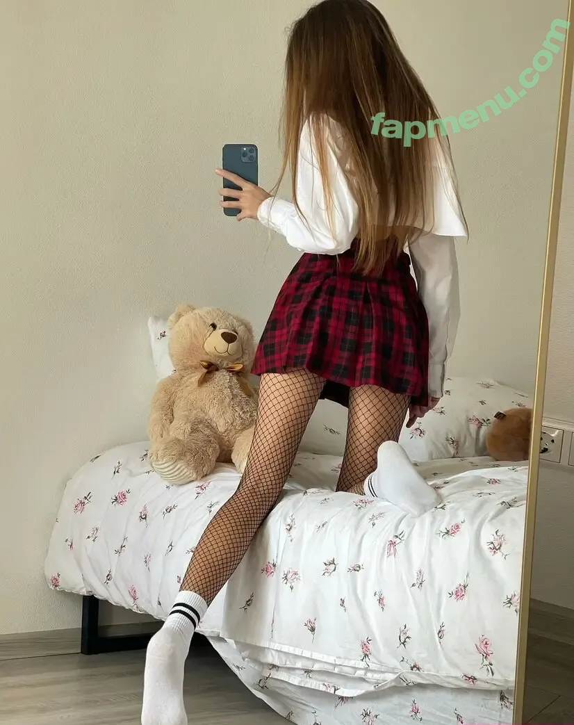 alicetwixie nude photo #0018 (aliceandtrixie / thealicelittle)