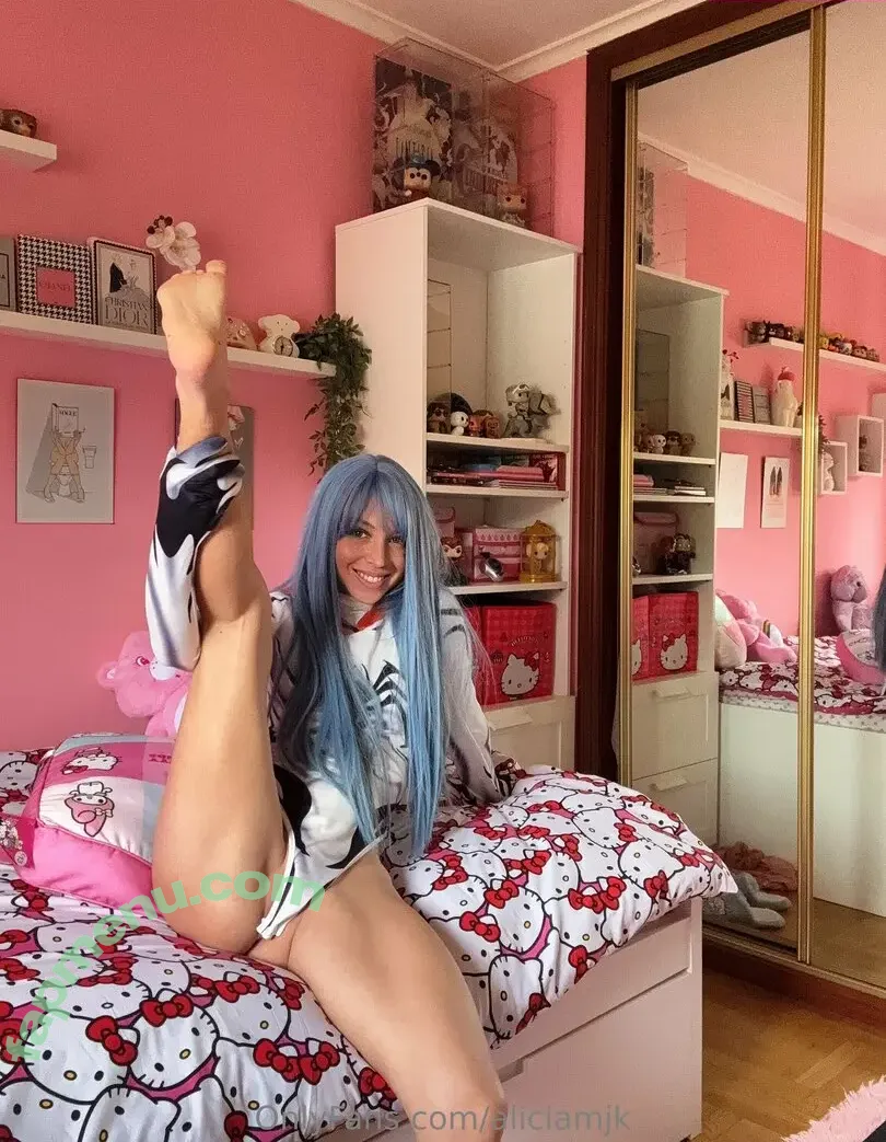 alicevermassen nude photo #0007 (verma_alice_)