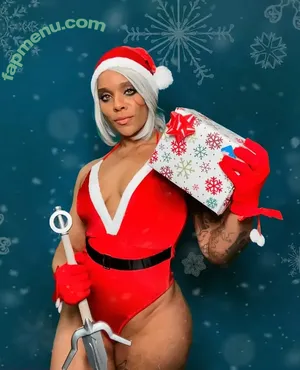 alicewolves / Alicia Rancier nude photo #0012