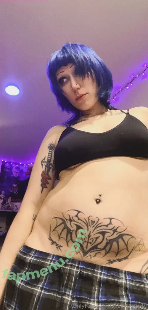 alicexatrocity nude photo #0104 (alicexatrocity)