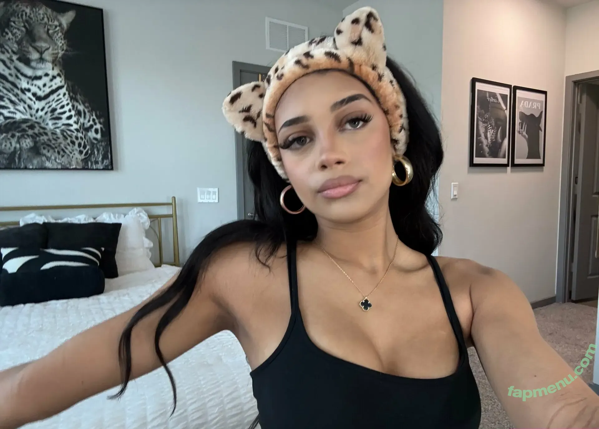 alicexmae nude photo #0037 (alicexmae)