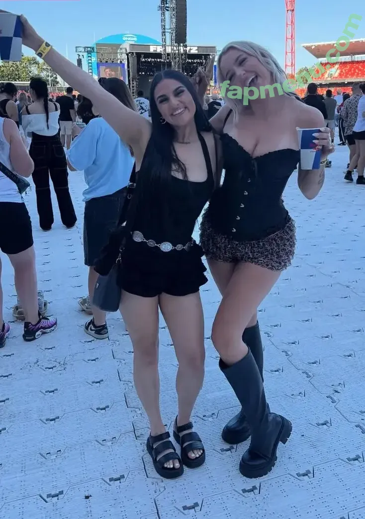 Alicia Burns nude photo #0074 (aliciaburnss / blissfulellie)