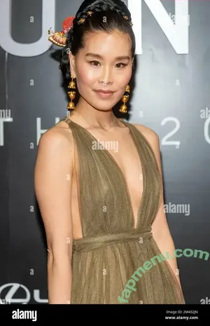 Alicia Hannah Kim / thealiciahannah nude photo #0004