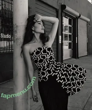 Alicia Hannah Kim / thealiciahannah nude photo #0028