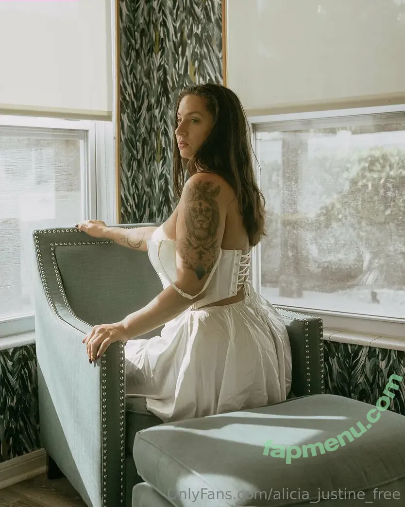alicia_justine_free nude photo #0051 (alicia_justine_free)