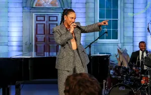 Alicia Keys / aliciakeys / ayxxxclusive nude photo #0358