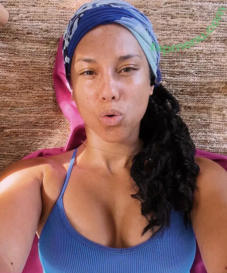 Alicia Keys nude photo #0082 (aliciakeys / ayxxxclusive)
