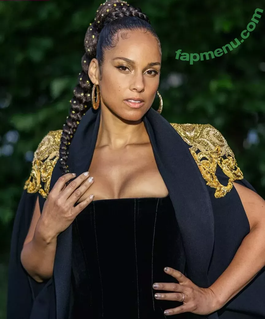 Alicia Keys nude photo #0087 (aliciakeys / ayxxxclusive)