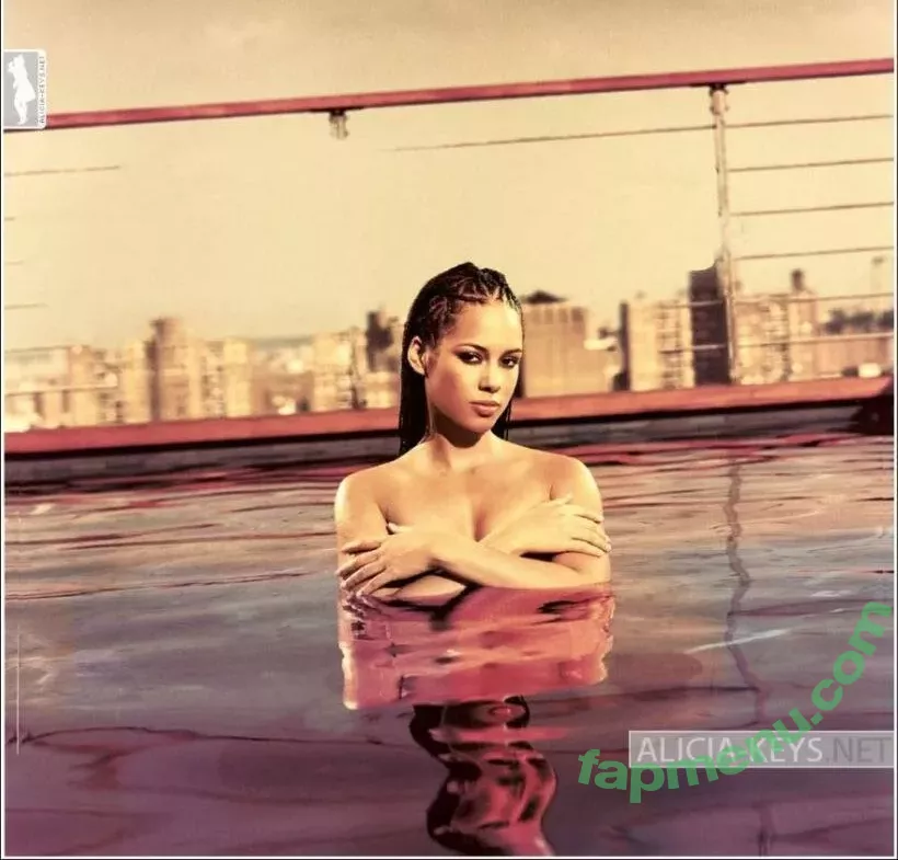 Alicia Keys nude photo #0093 (aliciakeys / ayxxxclusive)