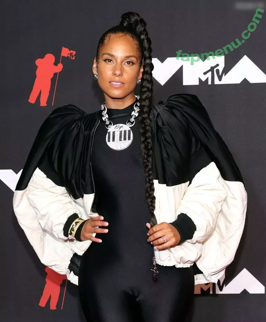 Alicia Keys nude photo #0305 (aliciakeys / ayxxxclusive)