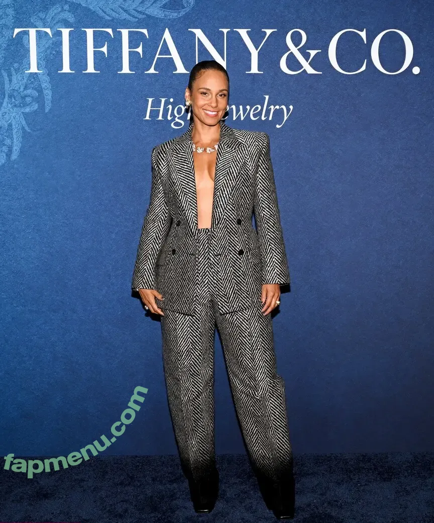Alicia Keys nude photo #0324 (aliciakeys / ayxxxclusive)