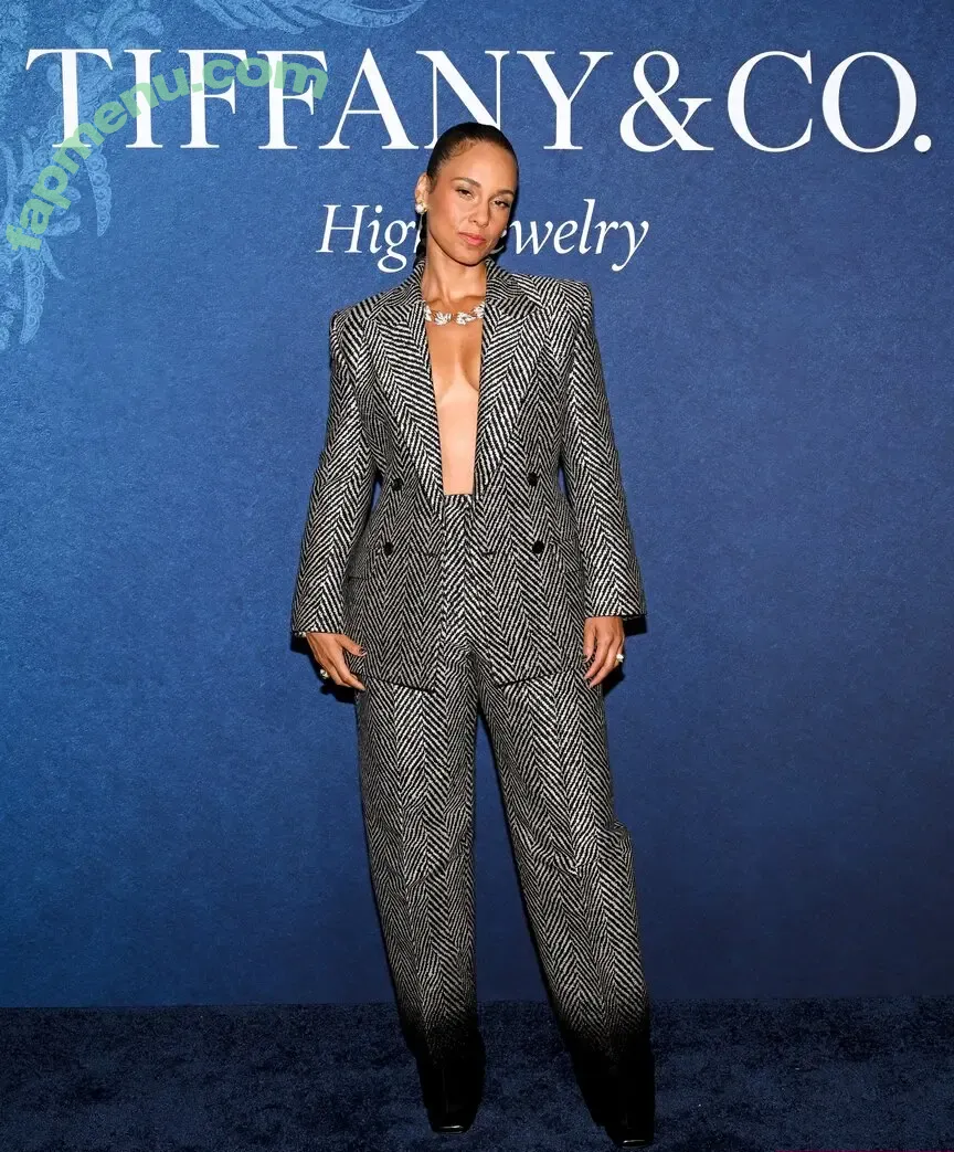 Alicia Keys nude photo #0325 (aliciakeys / ayxxxclusive)