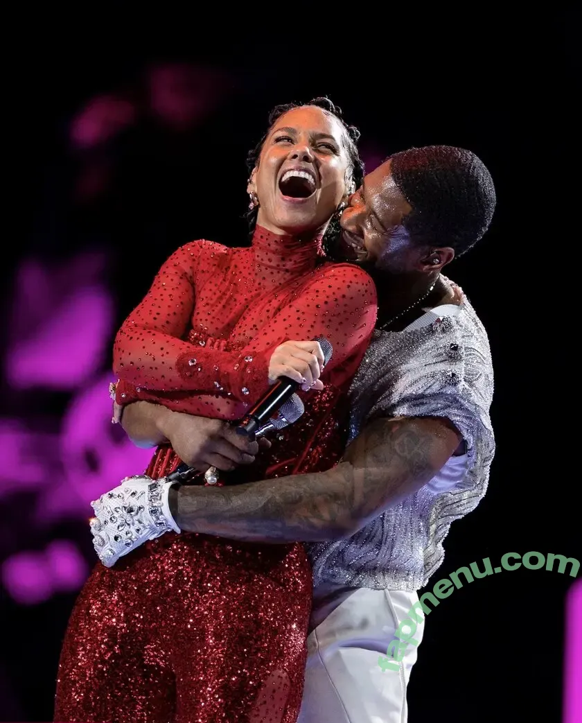 Alicia Keys nude photo #0385 (aliciakeys / ayxxxclusive)