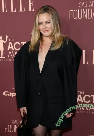 Alicia Silverstone / AliciaSilv / aliciasilverstone nude photo #0314