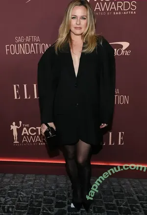 Alicia Silverstone / AliciaSilv / aliciasilverstone nude photo #0321