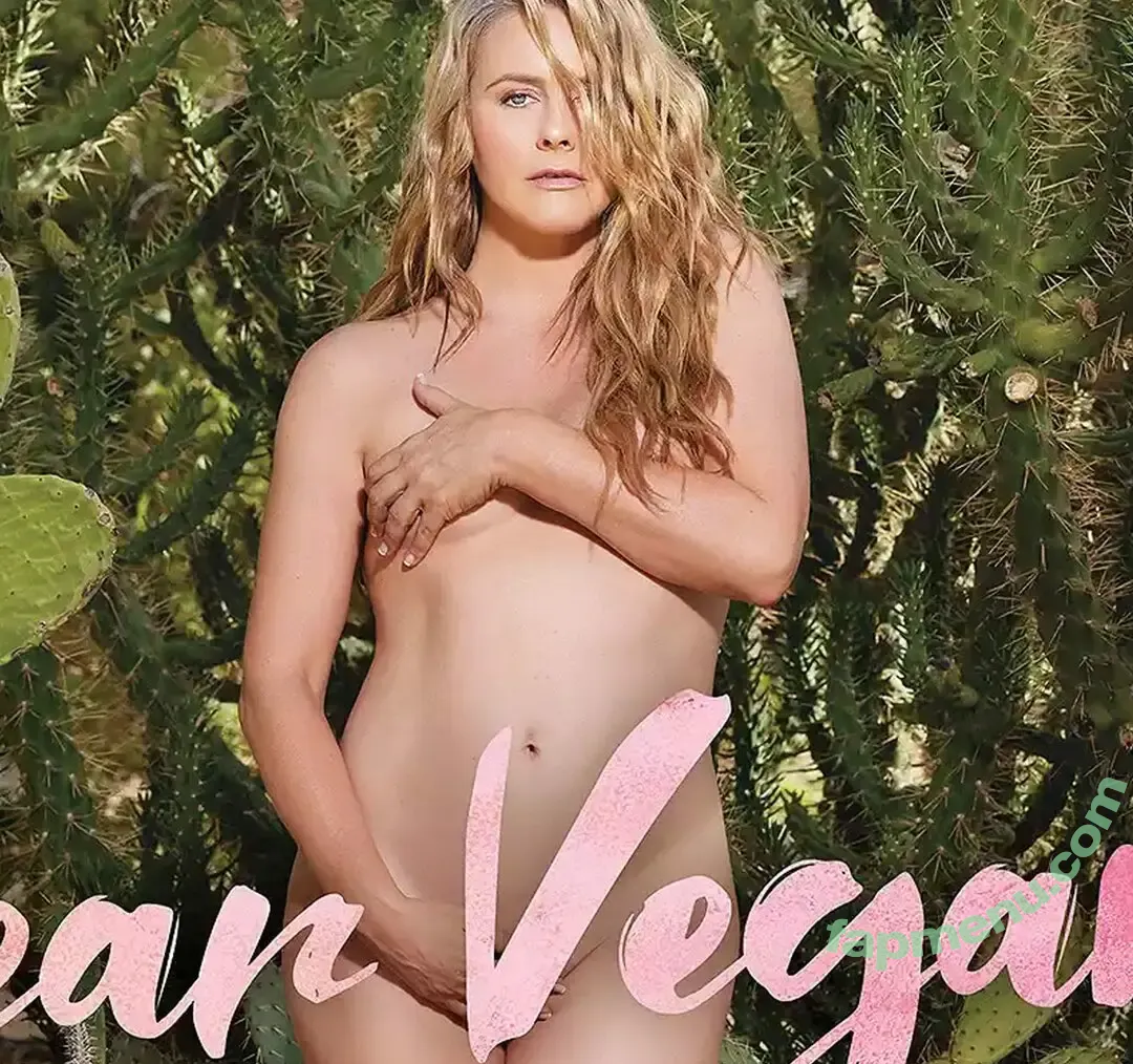 Alicia Silverstone nude photo #0247 (AliciaSilv / aliciasilverstone)