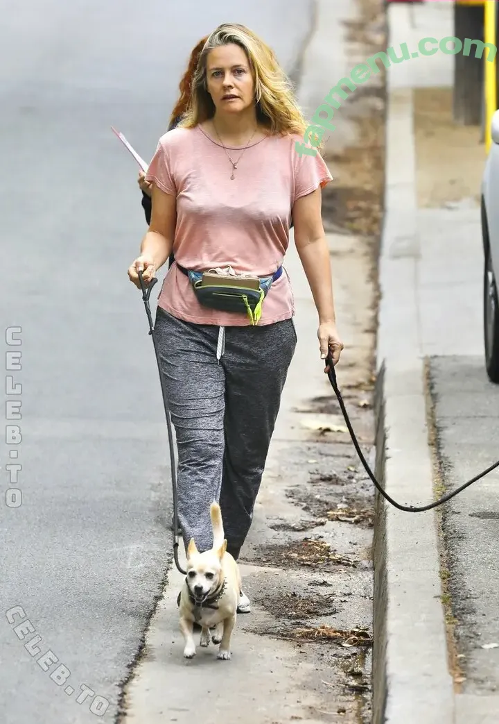 Alicia Silverstone nude photo #0335 (AliciaSilv / aliciasilverstone)