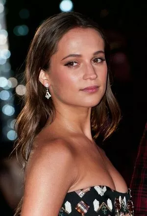 Alicia Vikander / aliciavikanderdaily nude photo #0198