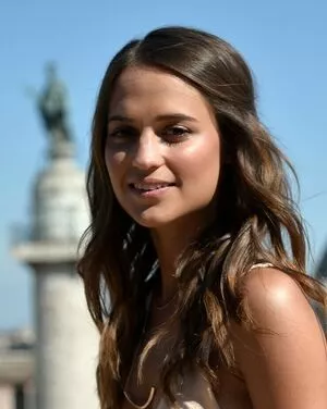 Alicia Vikander / aliciavikanderdaily nude photo #0222