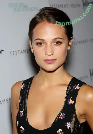 Alicia Vikander / aliciavikanderdaily nude photo #0494