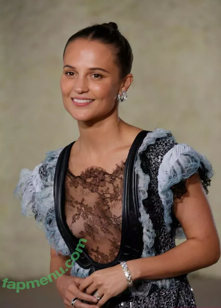 Alicia Vikander nude photo #0024 (aliciavikanderdaily)