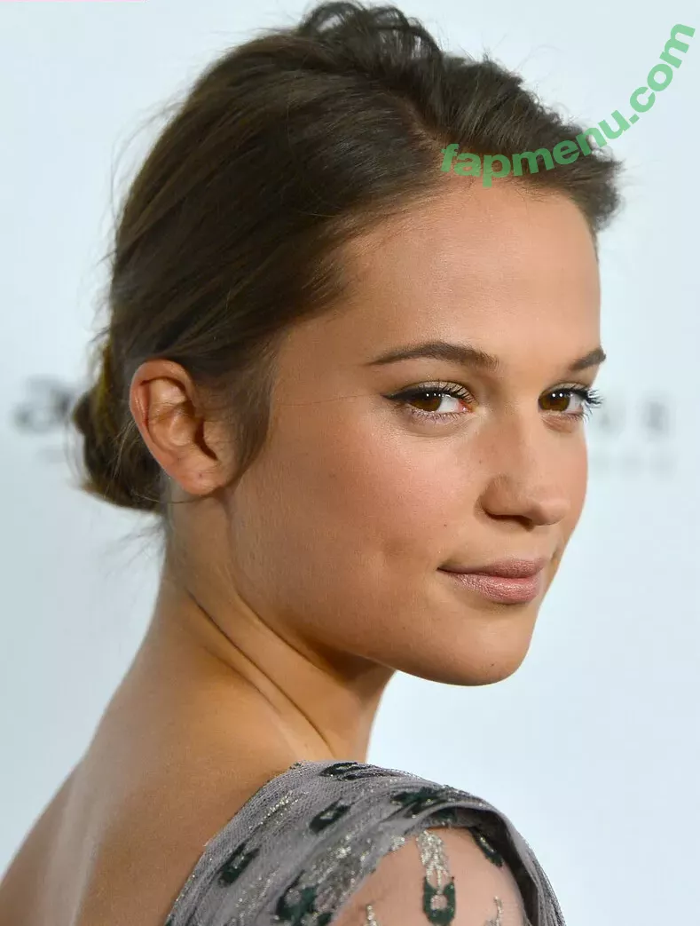 Alicia Vikander nude photo #0210 (aliciavikanderdaily)