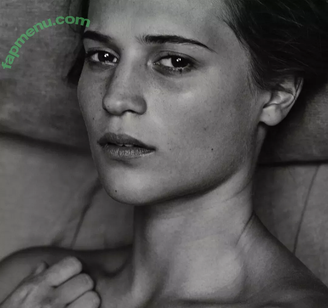 Alicia Vikander nude photo #0216 (aliciavikanderdaily)