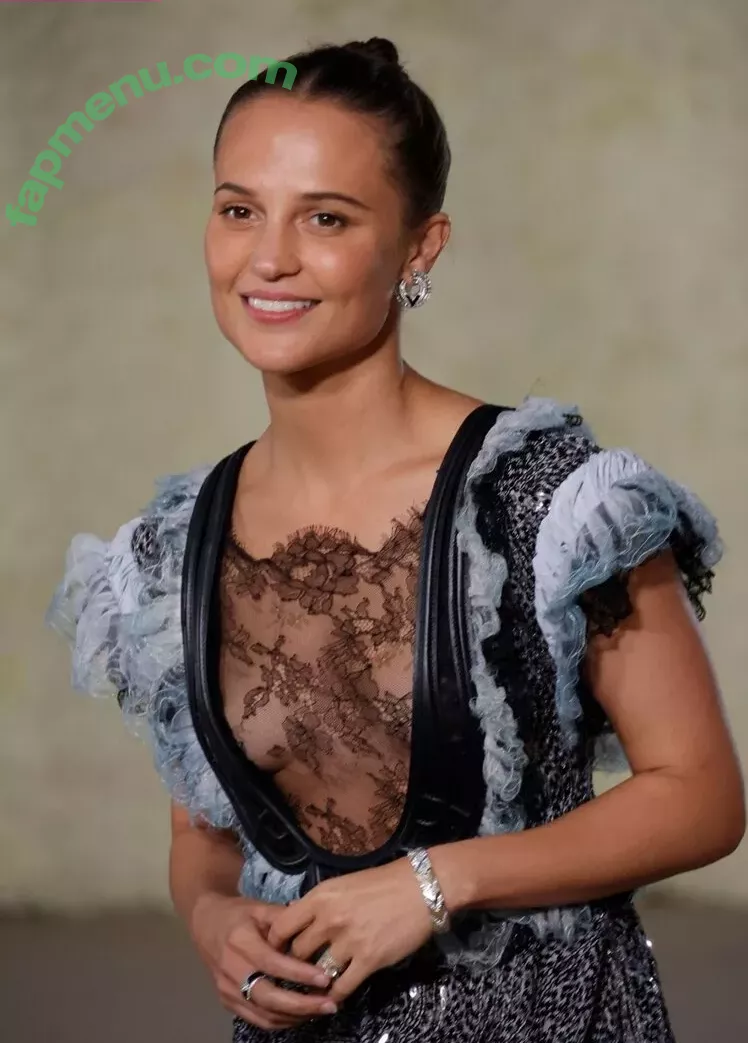 Alicia Vikander nude photo #0364 (aliciavikanderdaily)