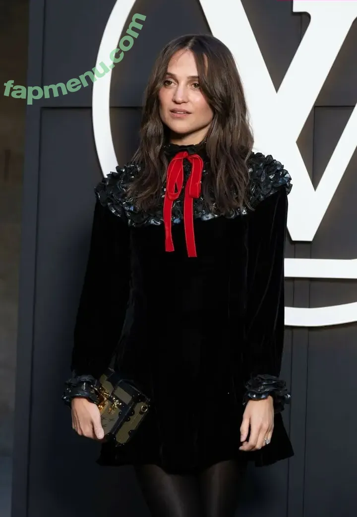 Alicia Vikander nude photo #0557 (aliciavikanderdaily)