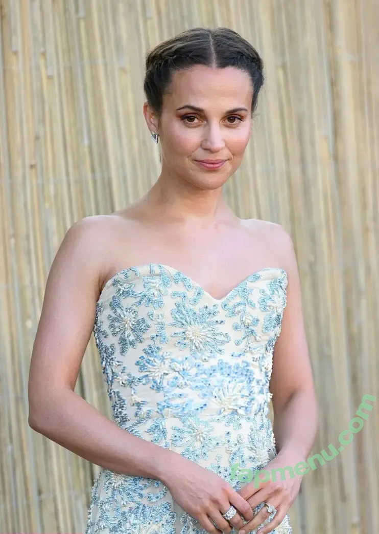 Alicia Vikander nude photo #0590 (aliciavikanderdaily)