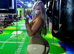 AliciaBFit / littlebrunettebaddievip nude photo #0007