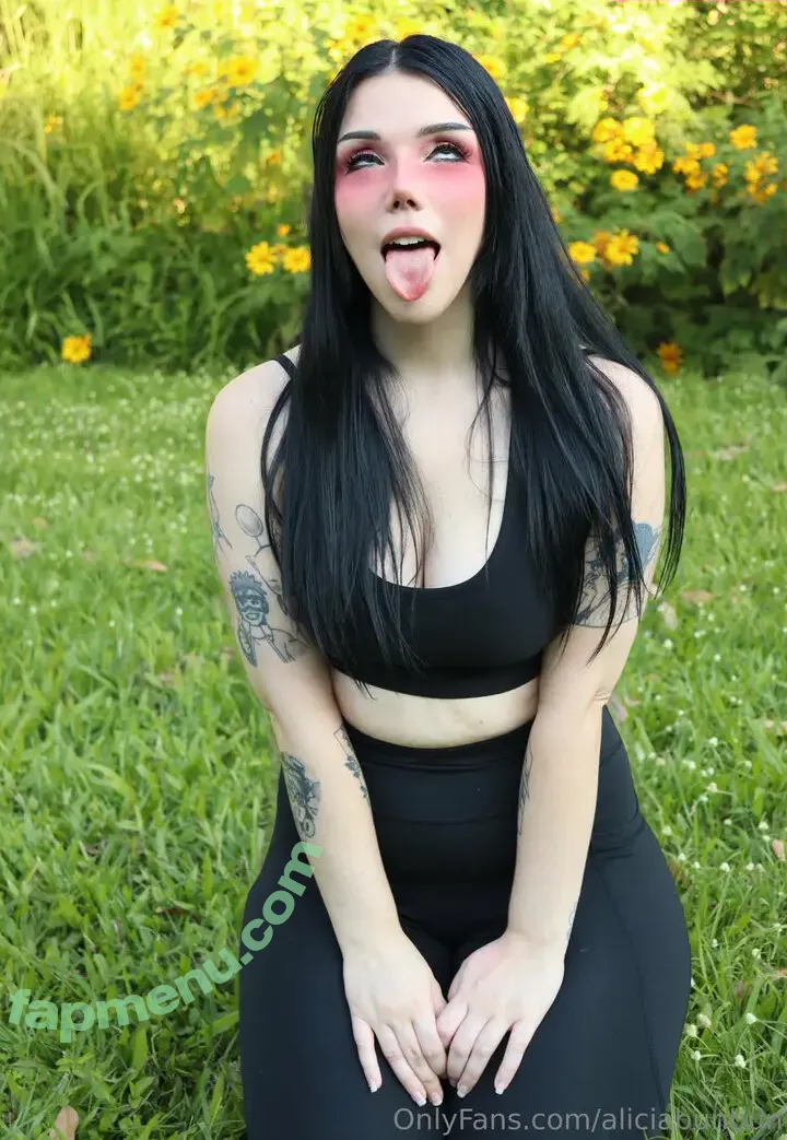 aliciabunbun nude photo #0052 (Alicia / alicia.bunbun / alicia_ahe / aliciahegao)