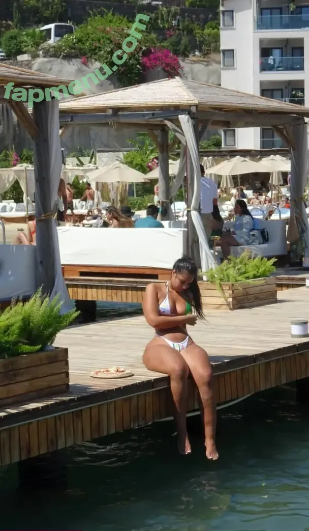 Alicja_ab nude photo #0043 (justalicjaab / jxadaily)