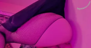 alien.sprinkles nude photo #0054