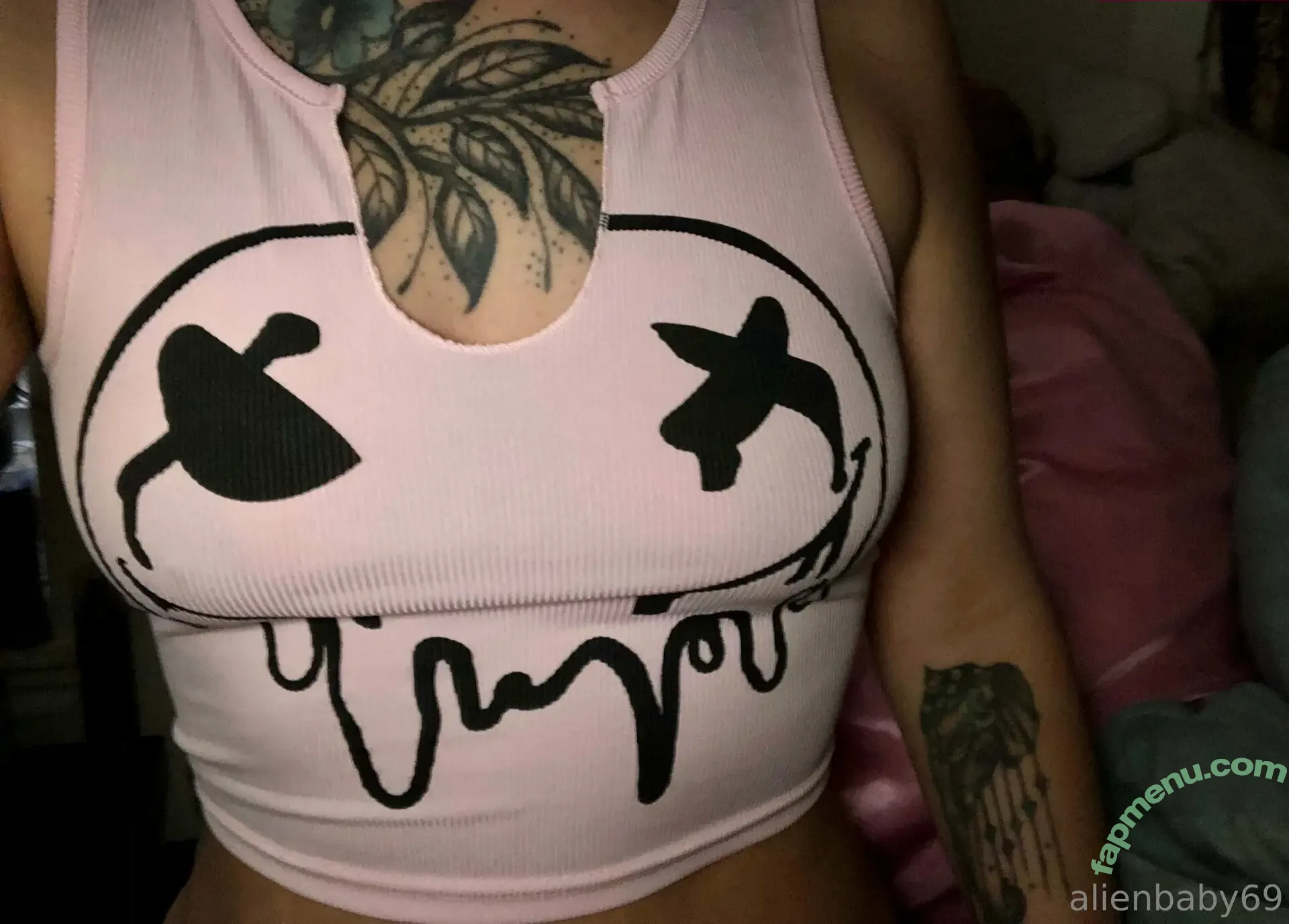 alienbaby69 nude photo #0005 (alienbaby69)