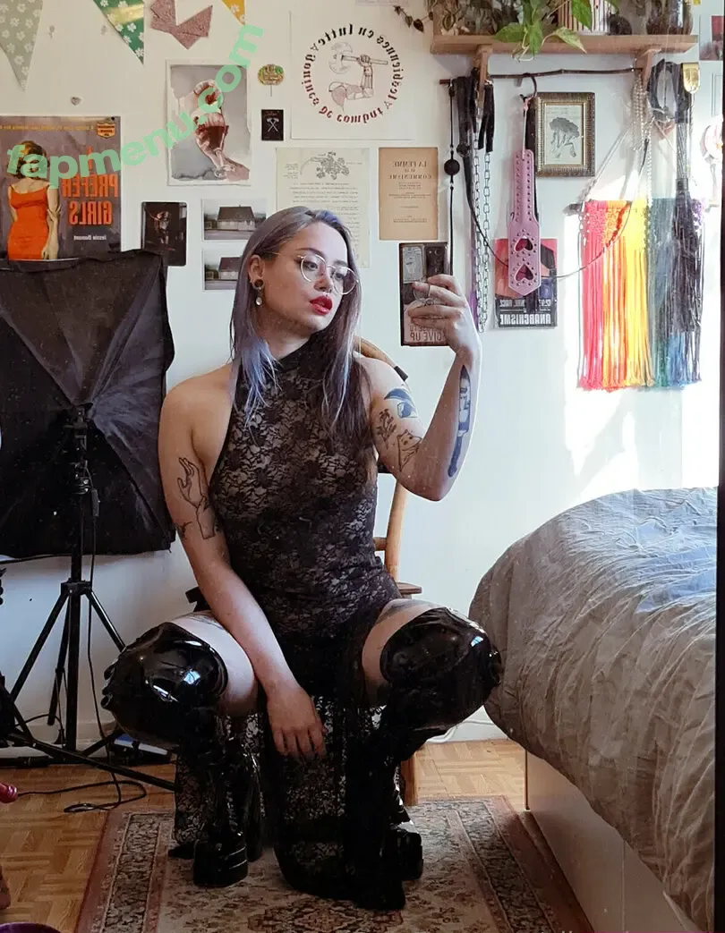aliengigotant nude photo #0015 (aliengigotant)