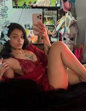 aliengirl0 / alien girl / talyeh_galvez nude photo #0339