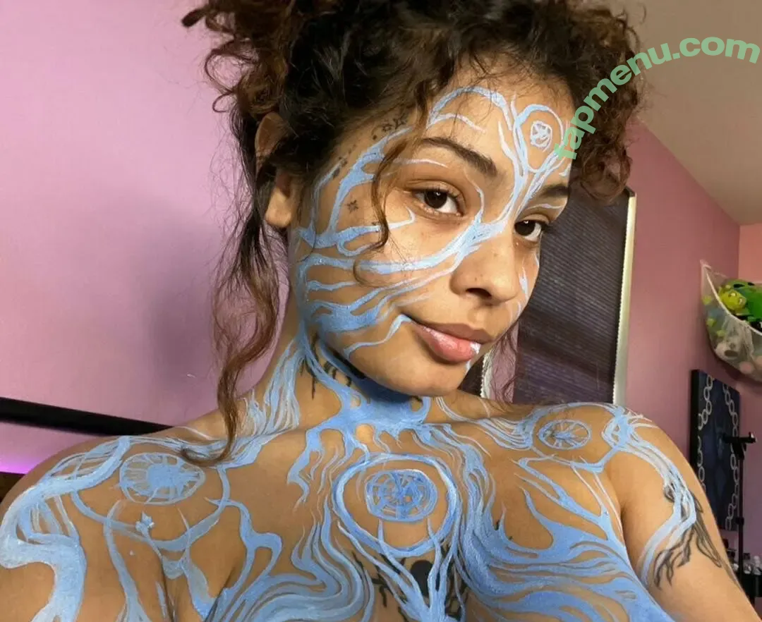 aliengirl0 nude photo #0354 (alien girl / talyeh_galvez)