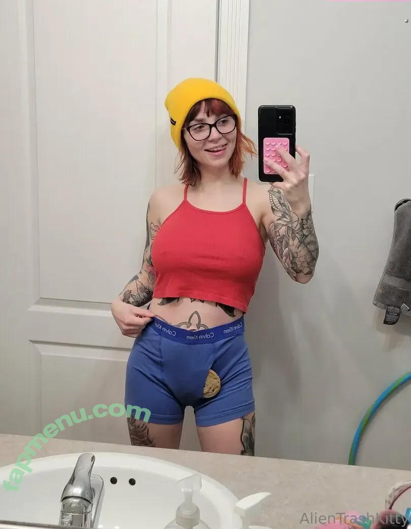 alientrashkitty69 nude photo #0013 (alientrashkitty69)