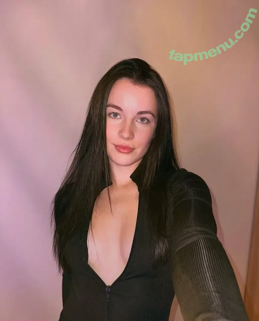 aliggg nude photo #0010 (aliggg5)