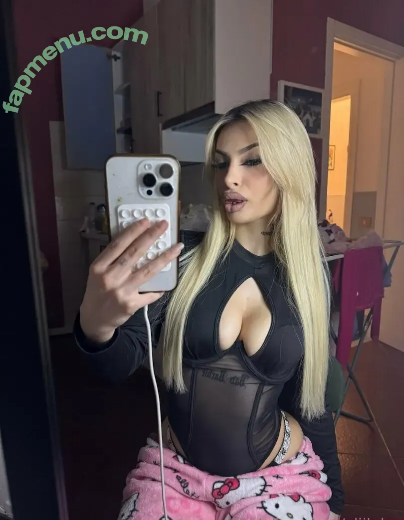 aliih.hx nude photo #0088 (aliih.hx00)