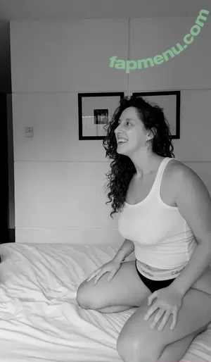 aliimperiale / aliimp_mixed_media nude photo #0046