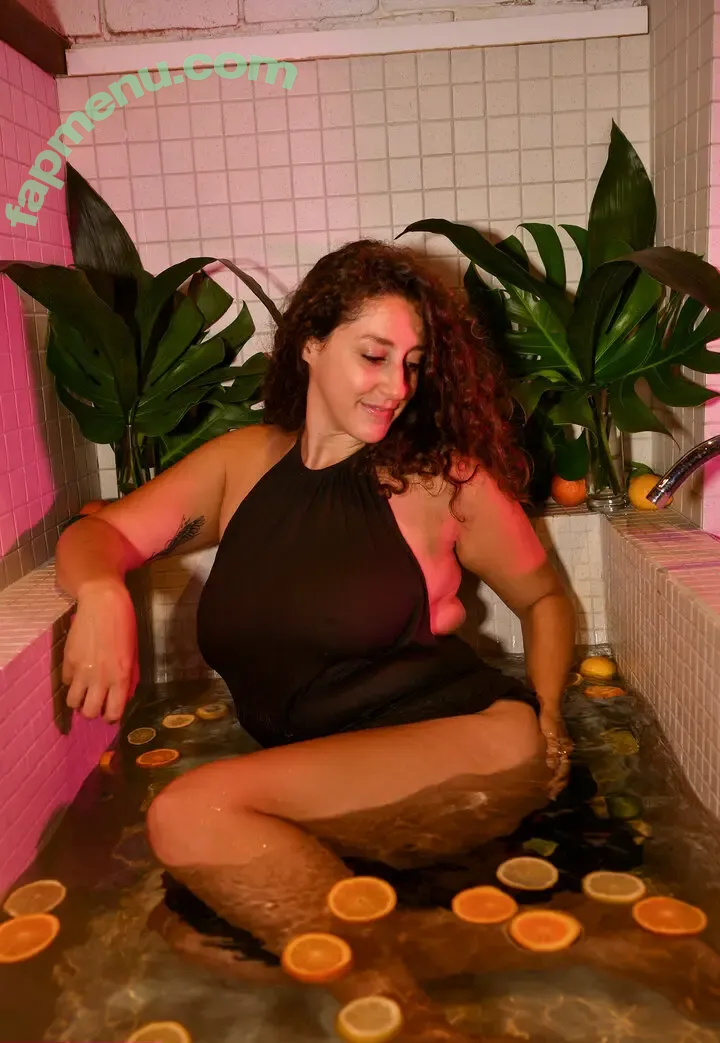 aliimperiale nude photo #0027 (aliimp_mixed_media)