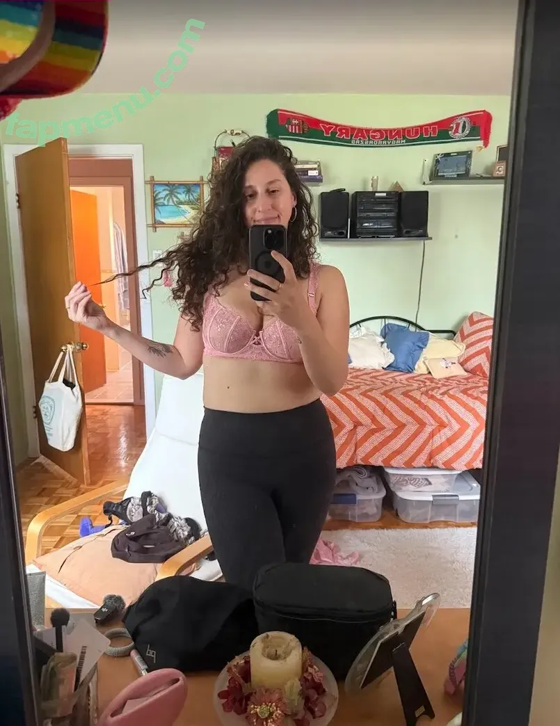 aliimperiale nude photo #0049 (aliimp_mixed_media)