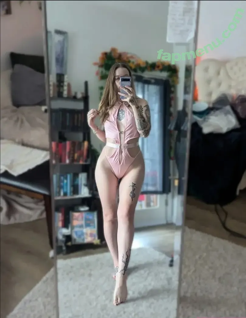 Alildore nude photo #0096 (Moredore / moredorensfw)