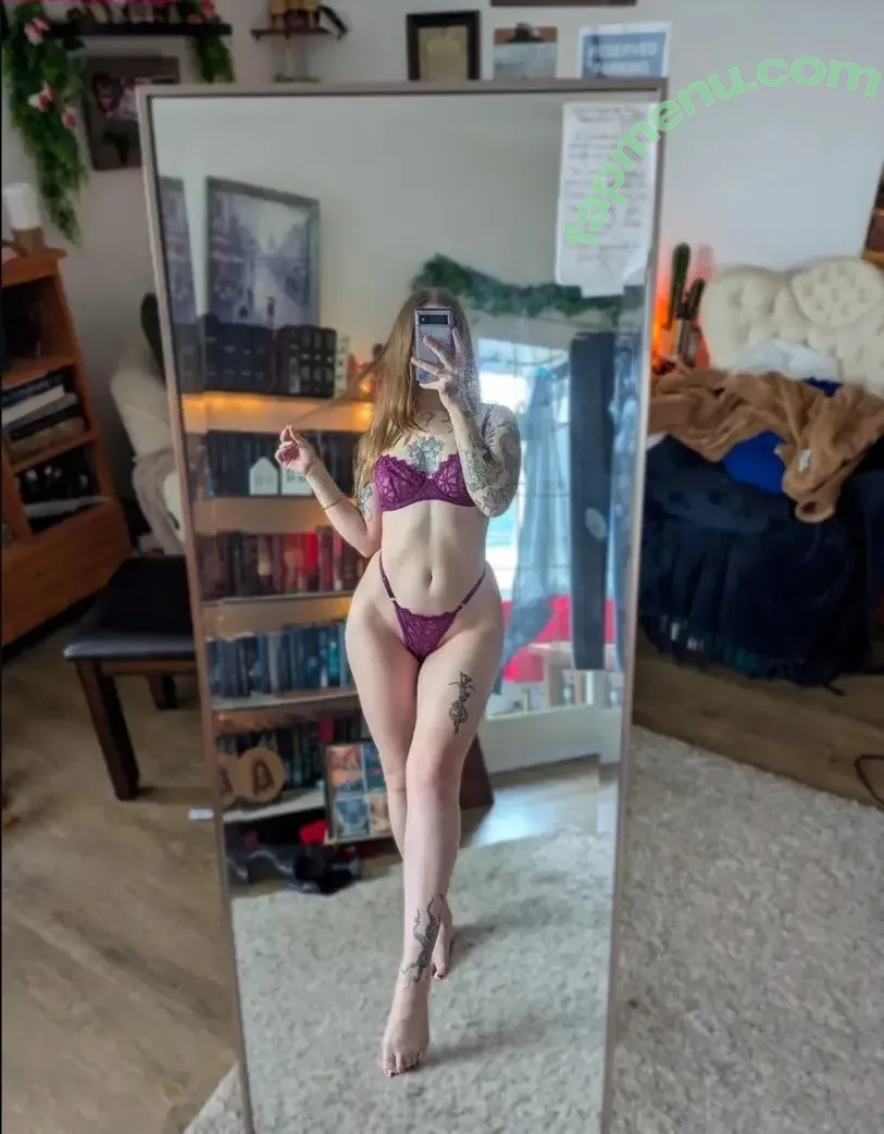 Alildore nude photo #0100 (Moredore / moredorensfw)