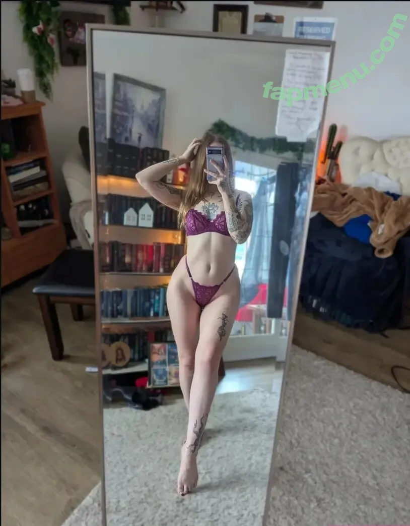 Alildore nude photo #0101 (Moredore / moredorensfw)